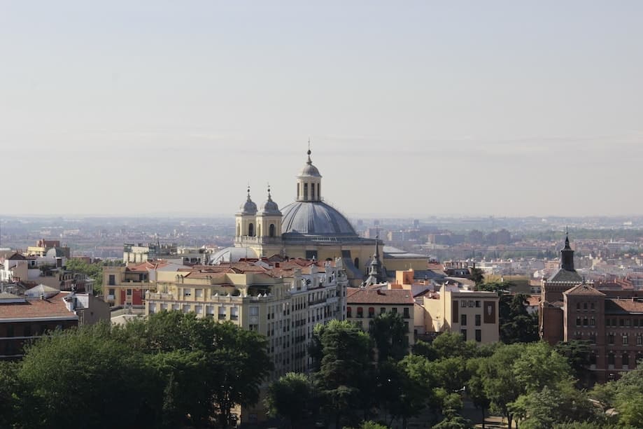 Vista da Catedral de Madrid