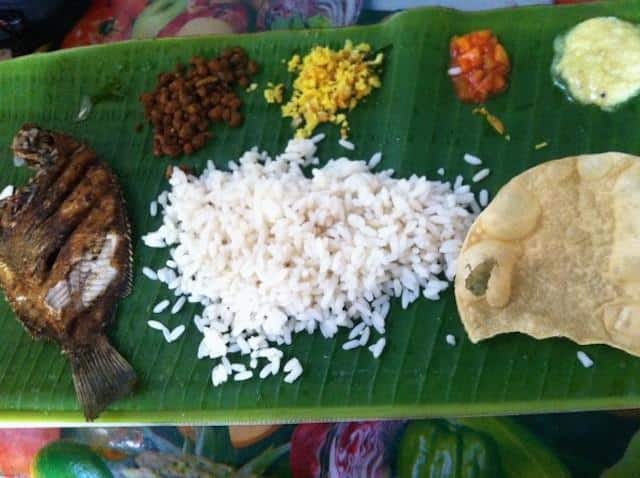 Tali-refeição-típica-do-sul-da-Índia
