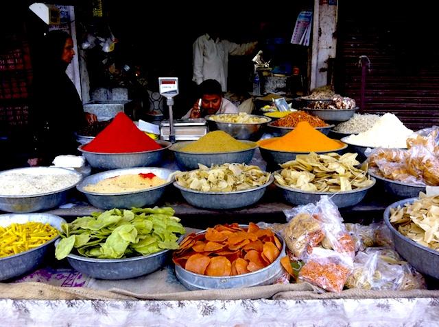 Mercado de Jodhpur temperos indianos