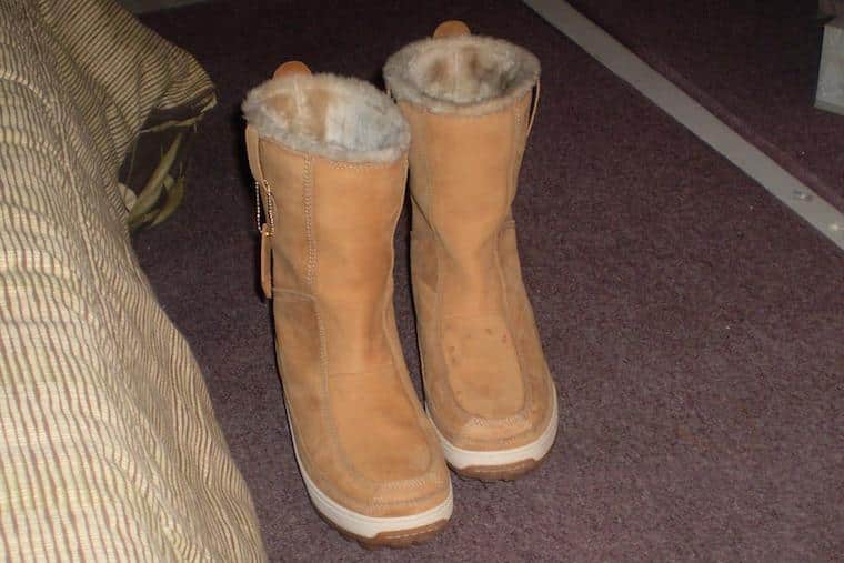 Botas para enfrentar o frio e neve