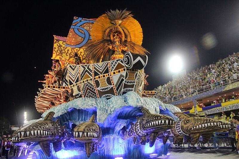 Carnaval_-_Desfile_da_GRES_Unidos_de_Vila_Isabel_Brazil_2012.jpg