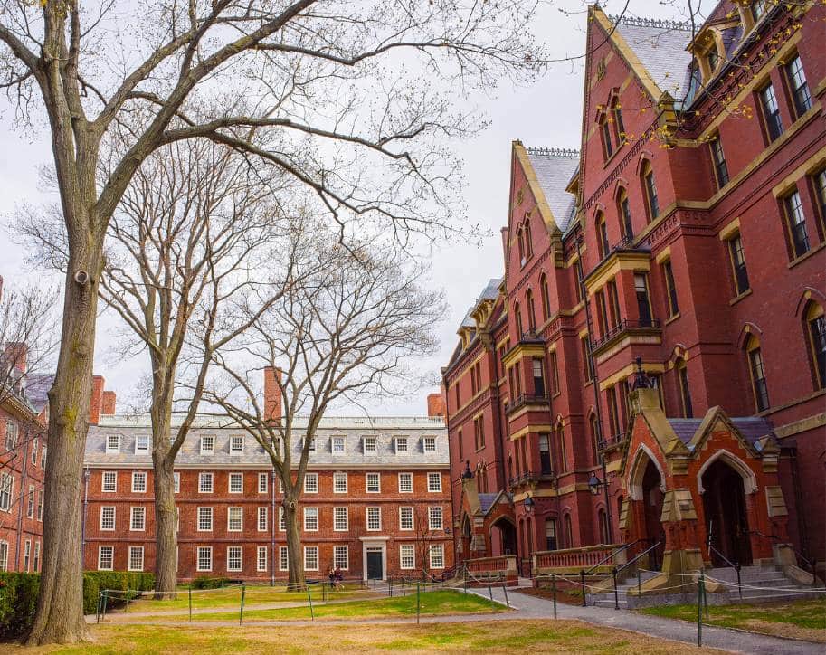 campus de harvard nos arredores de boston