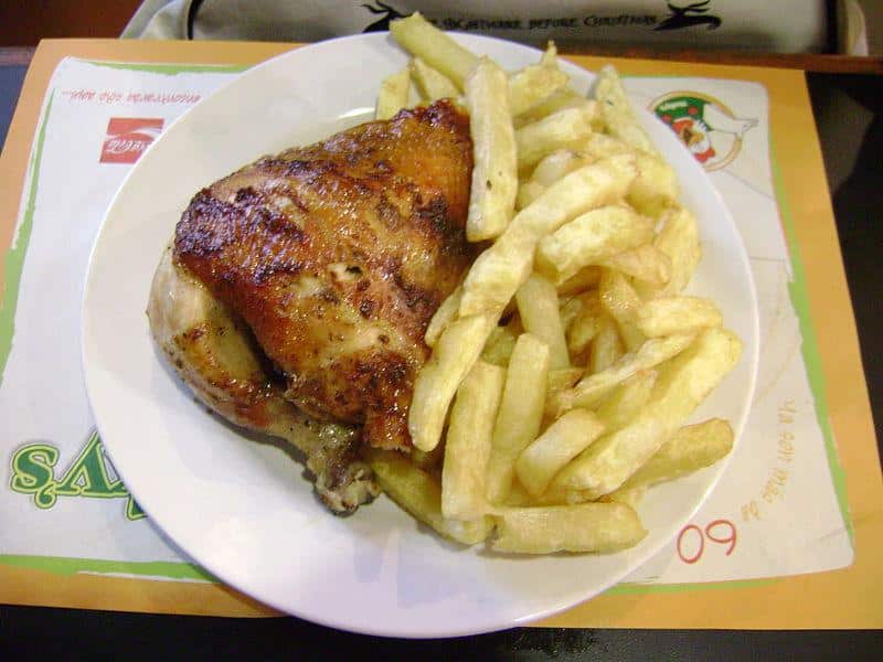 pollo a la brasa cozinha peruana