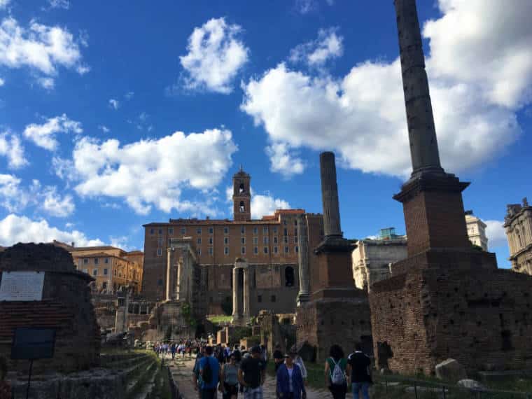 forum romano templos