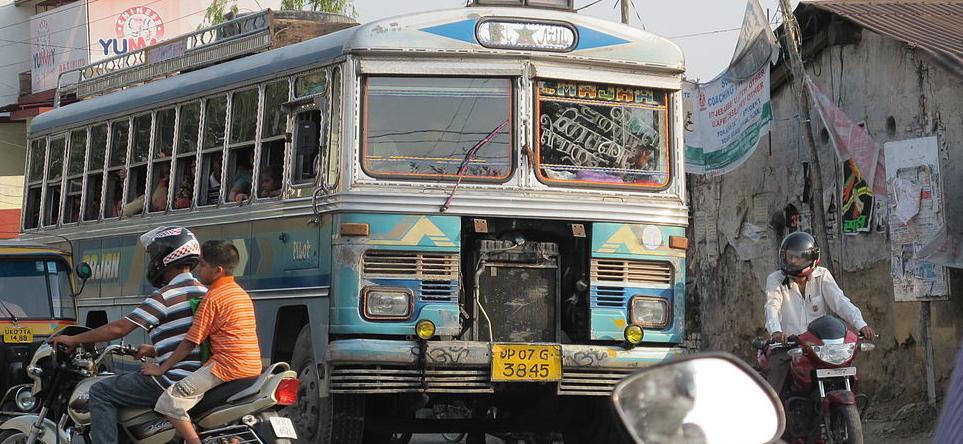 viagens de onibus na índia