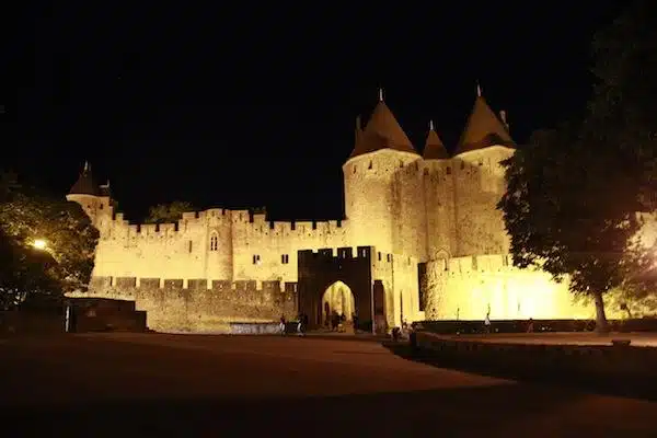 Carcassonne à noite
