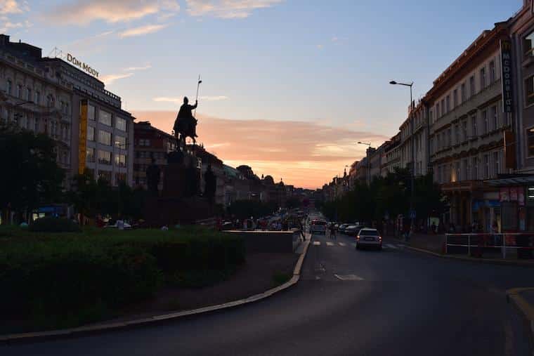 praga_-o_que_fazer wenceslau square