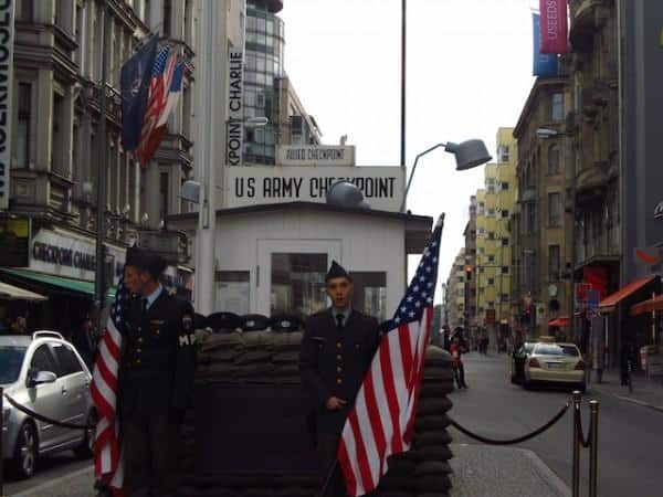 Check point charlie berlim