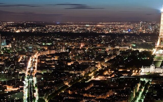 Vista noturna de Paris