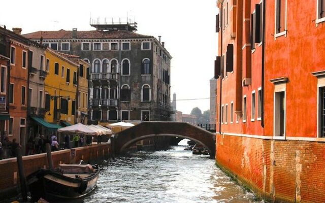 Veneza gastando pouco
