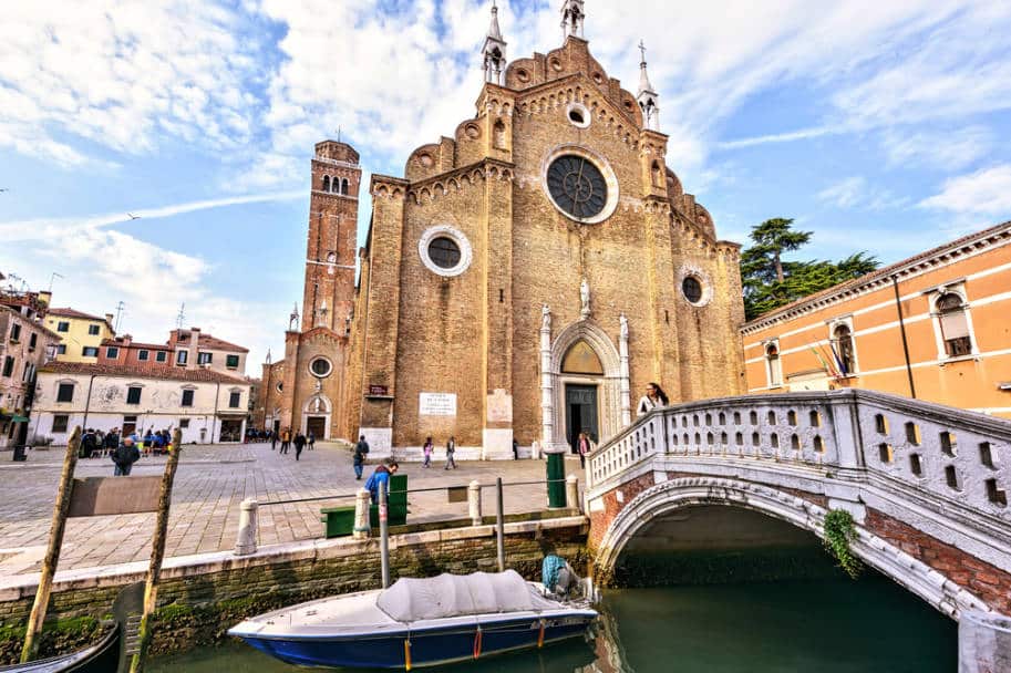 santa maria dei frari o que fazer em veneza