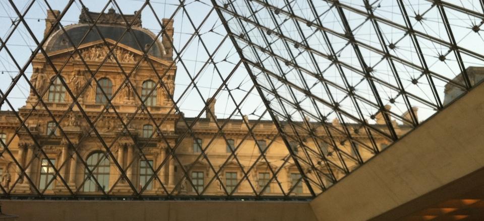 museu do louvre piramide