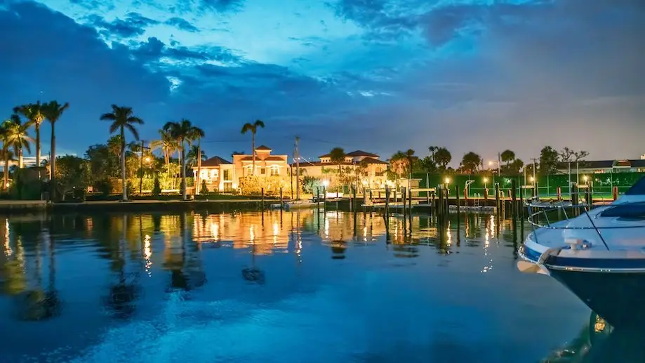 Casas para aluguel para temporada ao entardecer, em Boca Raton, Florida