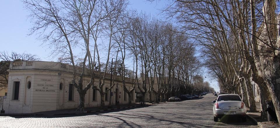 como ir a colonia del sacramento