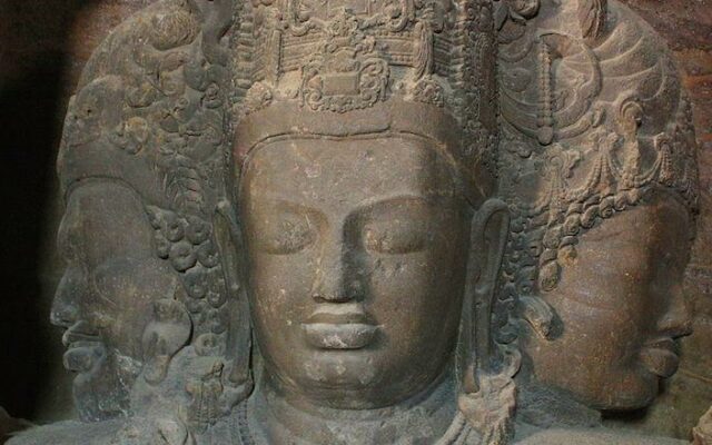 Shiva_Trimurti_Elephanta_Caves