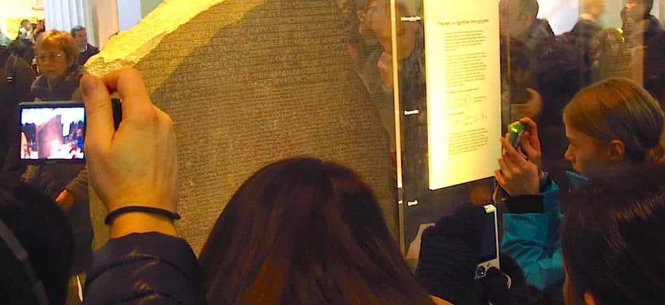 Fotos da pedra roseta museu britânico