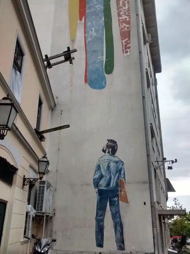 Grafiti na parte central de Belgrado