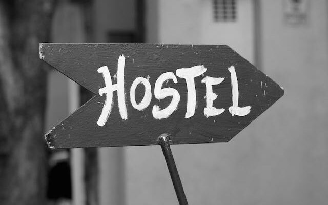 Hostel placa