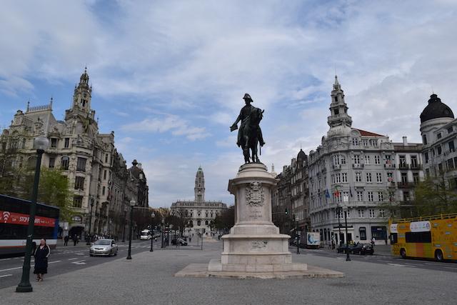 Onde ficar em Porto Portugal Aliados