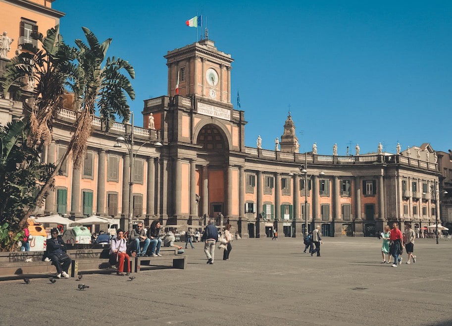 piazza dante pontos turisticos de napoles italia