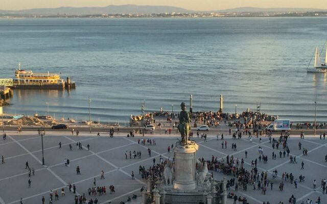 praca do comercio lisboa apos o terremoto