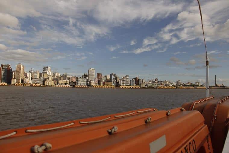 passeio de barco em Porto Alegre