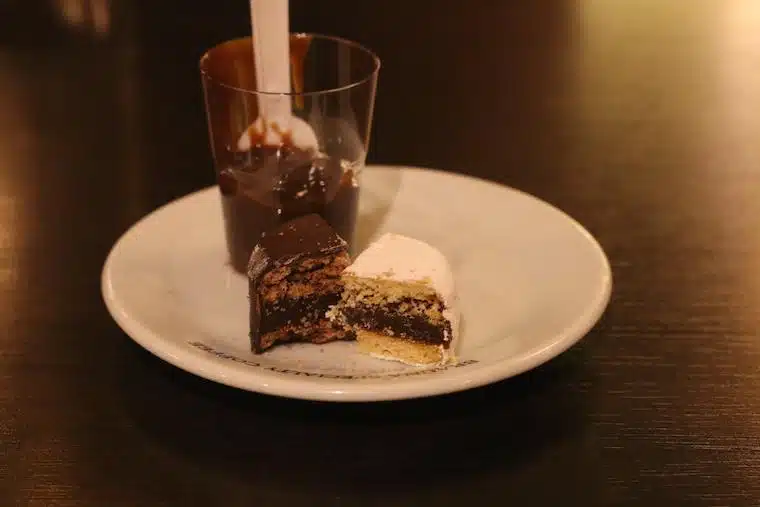 Alfajor e Doce de Leite Alessa Gelato e Caffé
