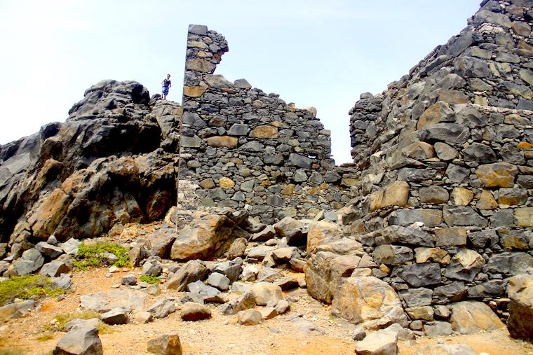 Ruinas de mina de ouro em Aruba