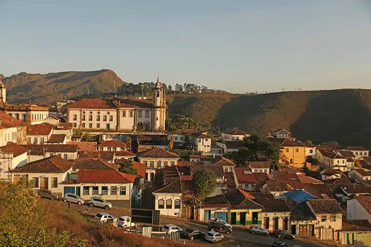 BH Uai - Mineiro fala muito véi né!? Principalmente os de BH. Mas você  sabe o significado de todos eles? . Se souber de mais algum manda aí nos  comentários. . #amobhuai❤️ #