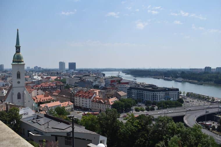 onde ficar em bratislava eslovaquia danúbio