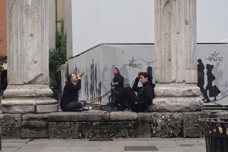 noite em milao colonne di san lorenzo