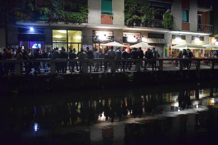 noite em milao navigli