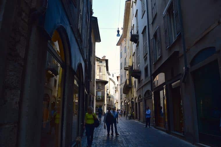 bérgamo itália rua
