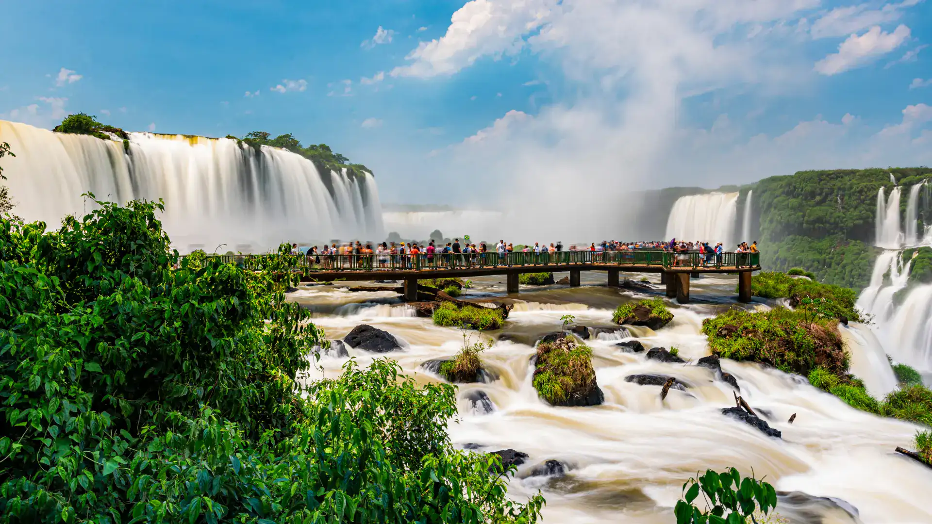 Como é alugar um carro em Foz do Iguaçú e passar a fronteira da Argentina