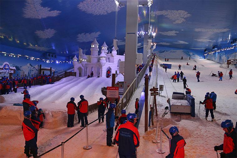 Montanha de Neve, Snowland