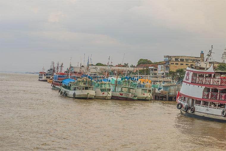 passeio de barco em belem