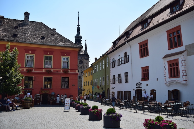 sighisoara vlad tepes transilvania romenia torre do relogio e praça