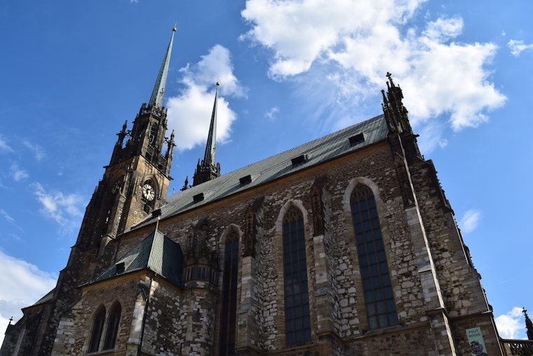 turismo em brno república tcheca igreja