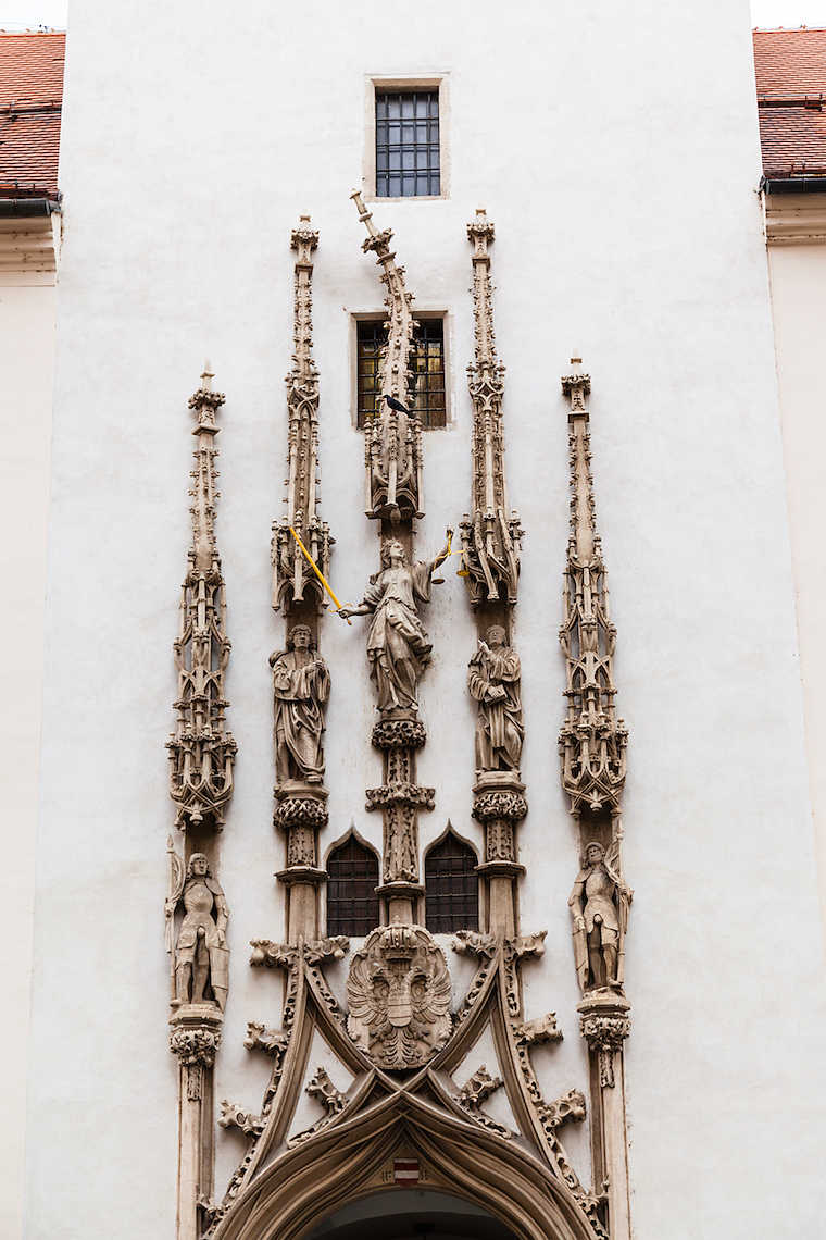 turismo em brno república tcheca torre torta