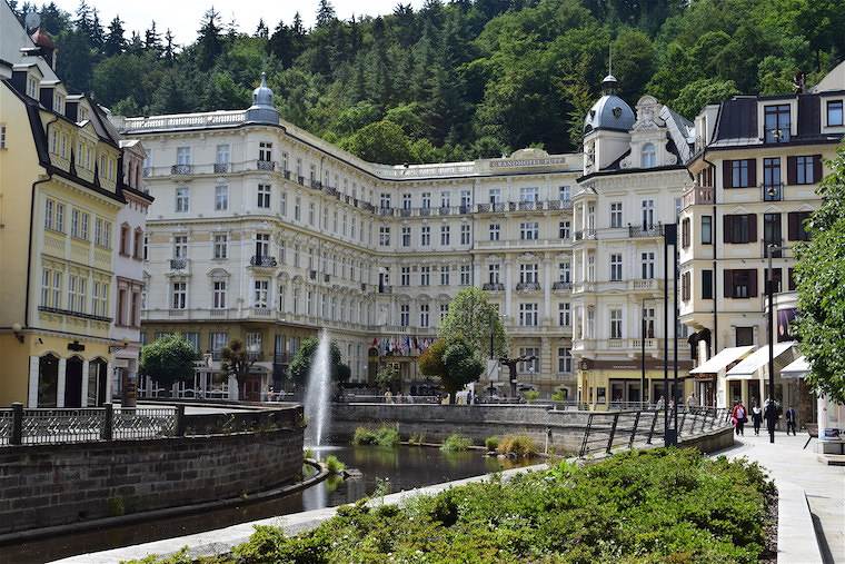 turismo karlovy vary república Tcheca hotel pupp