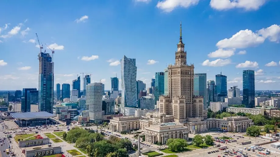 Vista aérea do centro de Varsóvia, capital da Polônia