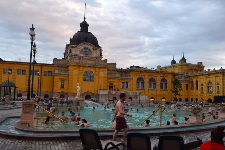 Széchenyi banhos publicos termais budapeste