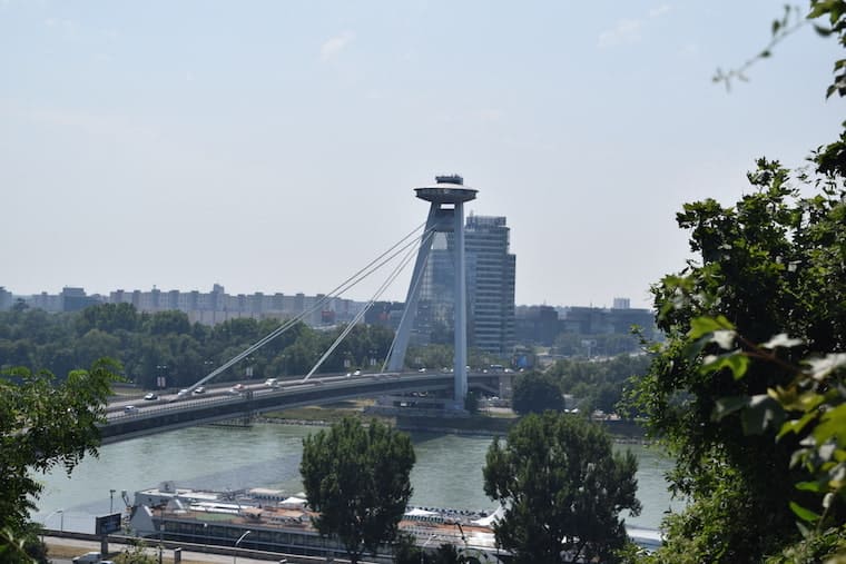 bratislava eslováquia curiosidades ponte ufo