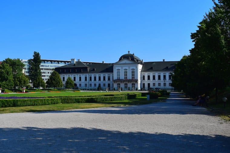 bratislava jardins do palácio