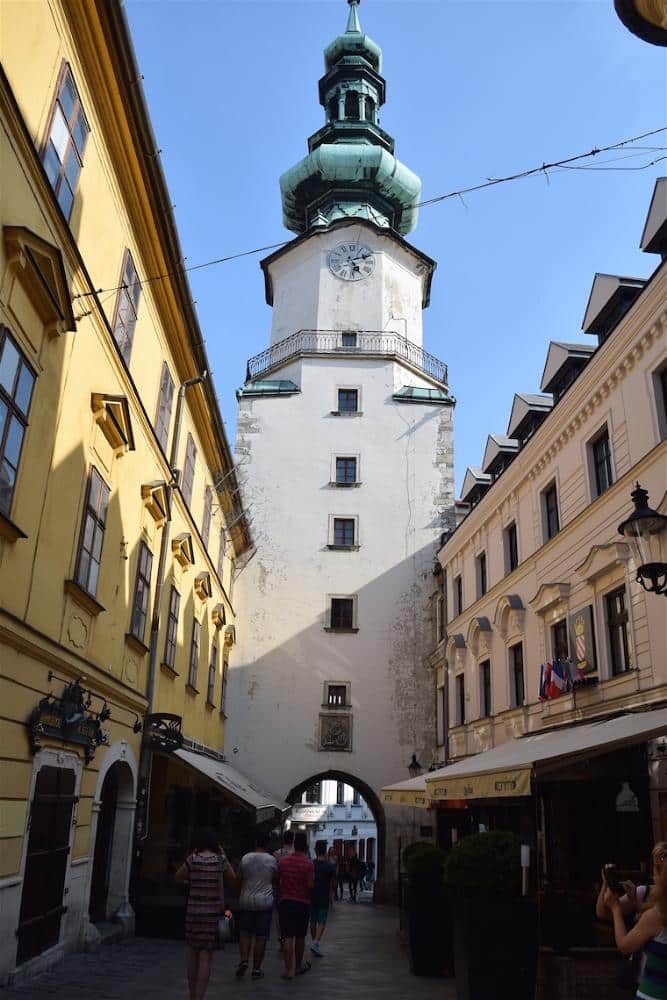 o que fazer em bratislava portão e torre miguel