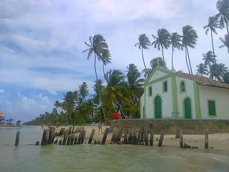praias de pernambuco brasil igreja carneiros