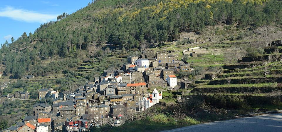 aldeia historica piodao portugal destacasa