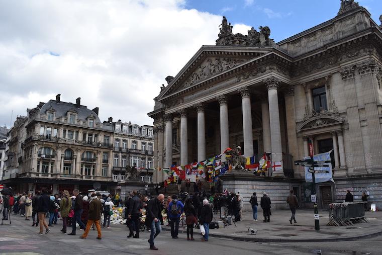 o que fazer em bruxelas place de la bourse