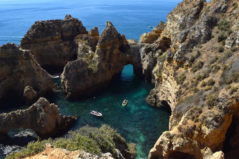 passeio de barco em lagos algarve barquinhos