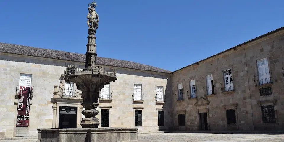 Onde ficar em Braga Portugal igreja